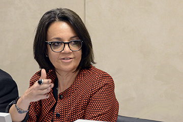 Symone Araújo toma posse como diretora na ANP