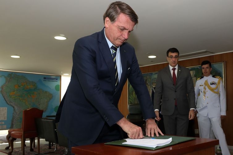 Governo institui plano para o desenvolvimento dos recursos marítimos
