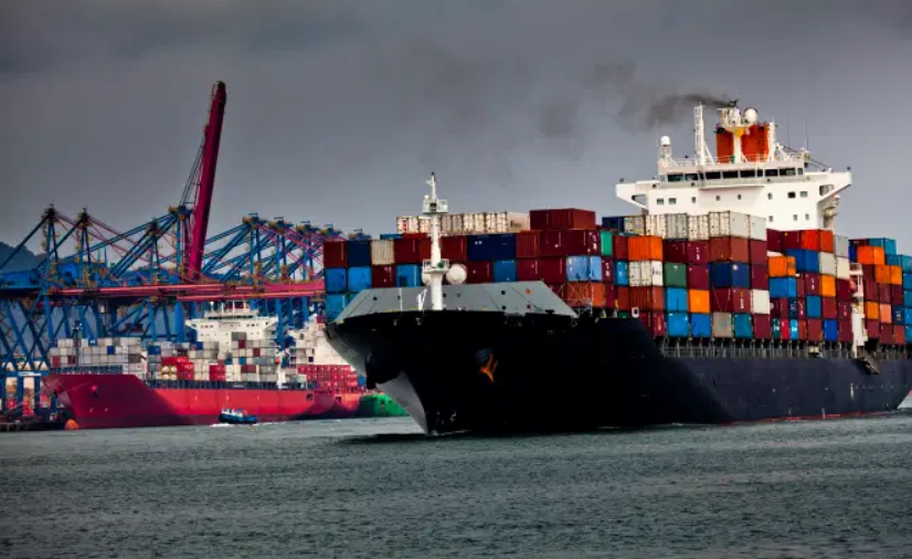 Terminais privados bancam reforma no Porto de Santos para reduzir fila