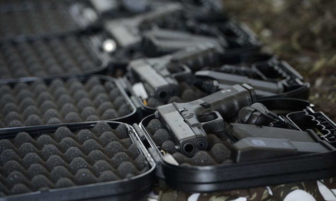 Importação de armas: isenção é suspensa