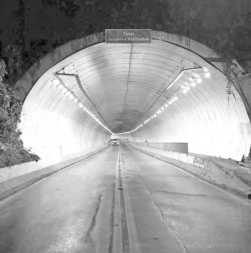 Túnel de Guarujá será interditado hoje para realização de serviços de limpeza