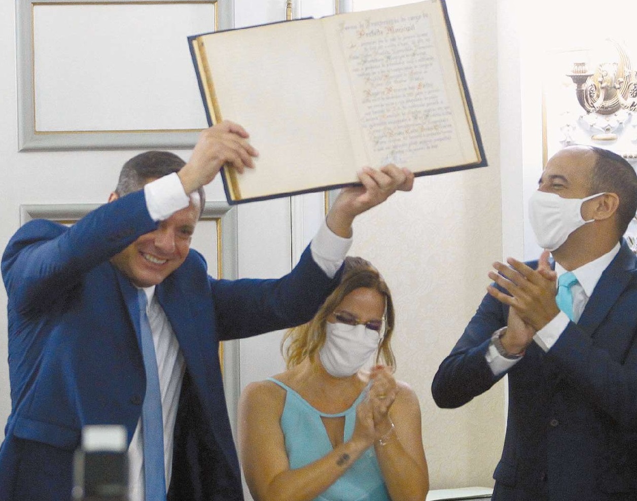 Rogério Santos inicia mandato