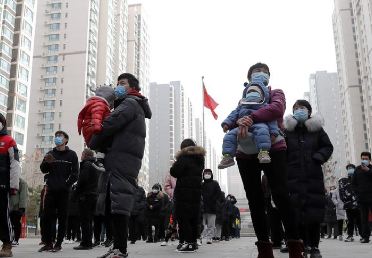 Outra cidade chinesa entra em bloqueio em meio a nova ameaça COVID-19
