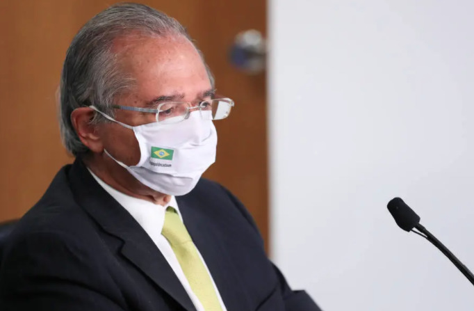Governo estuda facilitar corte de jornada e salário com piora da pandemia