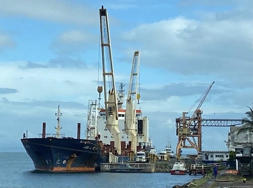 Porto de Ilhéus movimenta primeira carga de níquel de 2021