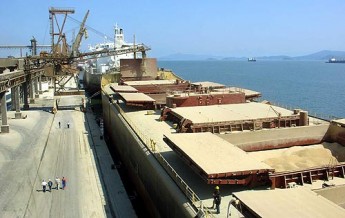 Fluxo de caminhões ao porto de Miritituba (PA) volta à normalidade