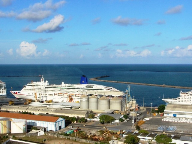 Porto do Recife tem alta de 69,04% na movimentação de cargas de Janeiro
