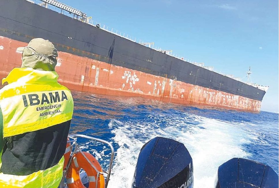 Ibama investiga mais de 50 navios