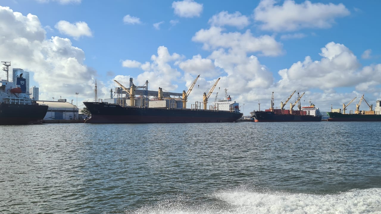 Porto do Recife tem alta de 69,04% na movimentação de cargas em janeiro