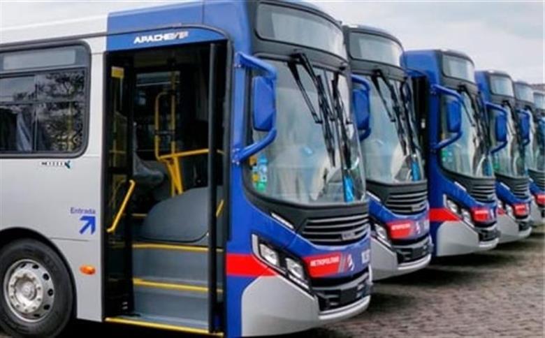 Ônibus intermunicipais e VLT funcionam normalmente durante lockdown