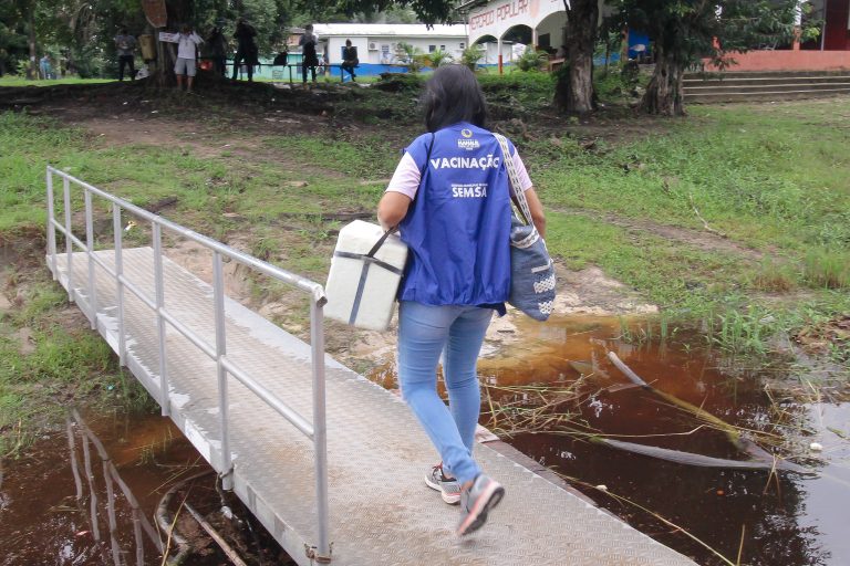 Frente discute logística da distribuição da vacina contra o coronavírus