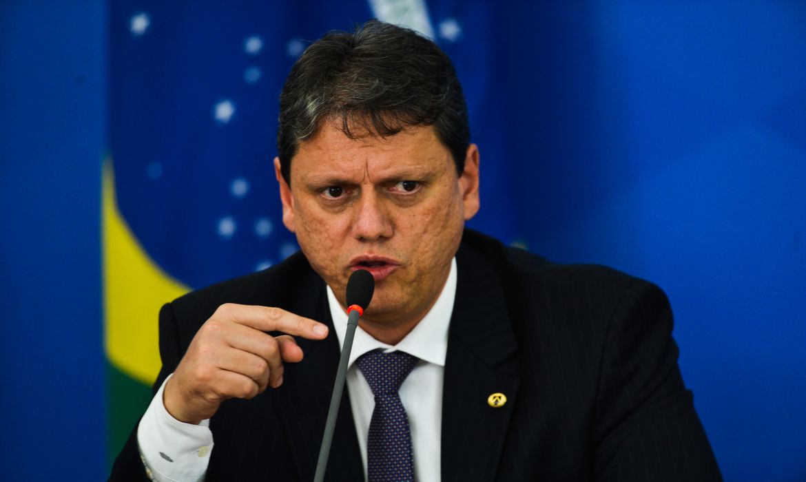 Em live para investidores, ministro da Infraestrutura dá recado otimista ao mercado