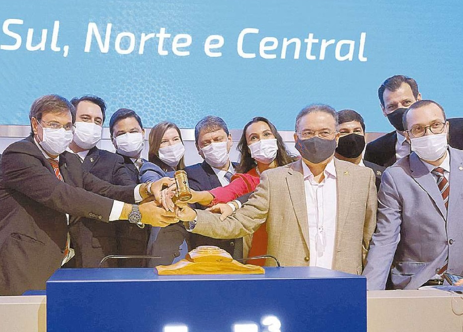 Bahia Mineração arremata trecho da ferrovia Fiol