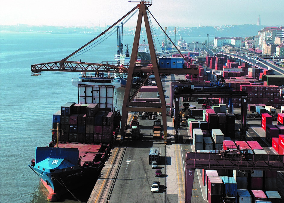 Porto de Lisboa movimentou 1,4 milhões de toneladas de mercadorias para as Ilhas em 2020