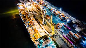 Maior operação de carga solta do mundo é realizada na APM Terminals Pecém