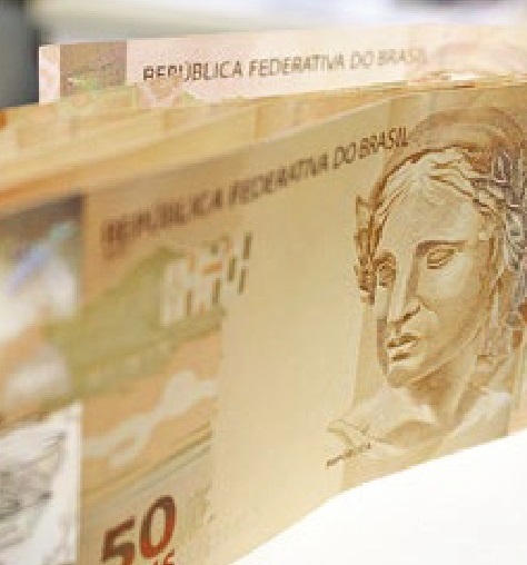Governo quer a antecipação do 13°