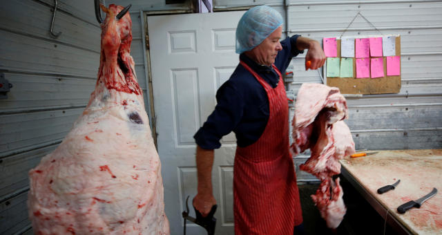Com pandemia e China, consumo de carne no Brasil cai ao menor nível em 25 anos