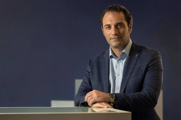 'Preço de commodities vai inflacionar o mercado de carros', diz presidente de dona da Fiat e Peugeot