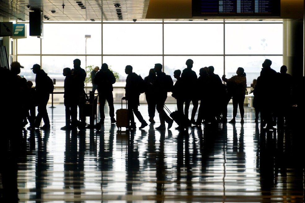 EUA flexibilizam recomendação de viagem para 61 países na pandemia