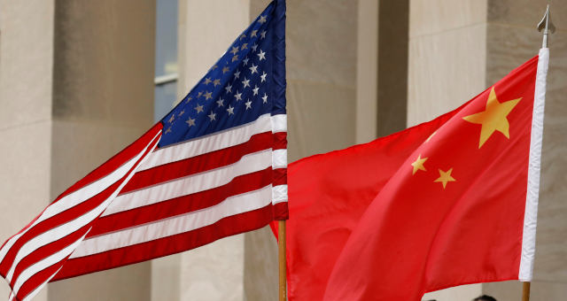 China mostra otimismo sobre conversas comerciais com EUA