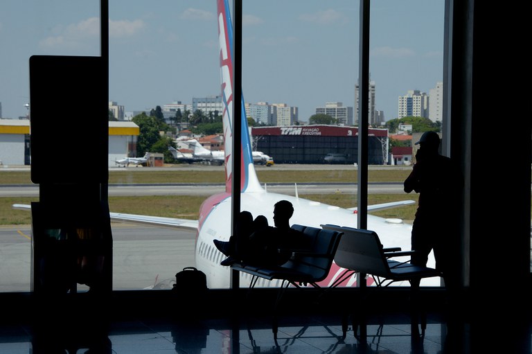Concessões de Congonhas, Santos Dumont e mais 14 aeroportos entram em fase de consulta pública