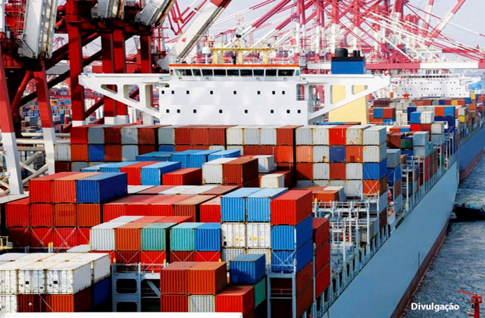 US$ 52,033, este é o superávit da balança comercial até agosto. O maior saldo da história em oito meses do ano