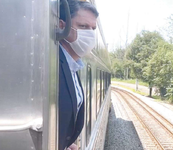 Governo quer iniciar melhorias na malha ferroviária do Porto em 2022