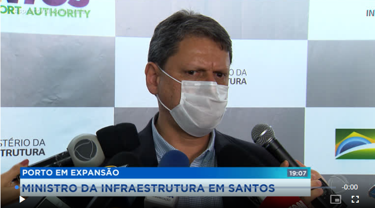 Ministro da Infraestrutura visita acesso Porto de Santos