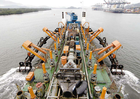 Porto de Santos prepara novo contrato da dragagem do canal