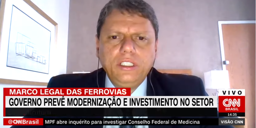 Marco das Ferrovias: Economia de frete pode chegar a 40%, diz Tarcísio à CNN