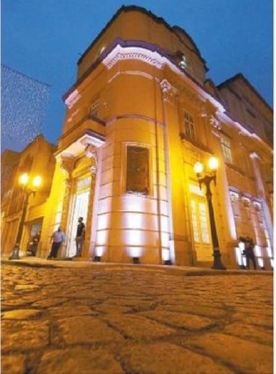 ACS lança livro histórico sobre a instituição