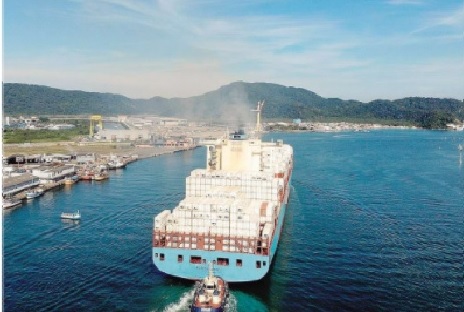 Falta de contêineres afeta operações no Porto de Santos
