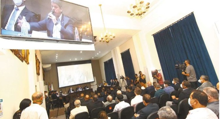 Ministro projeta 60 mil empregos com a desestatização do Porto