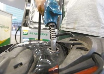 Gasolina e energia geram ICMS recorde