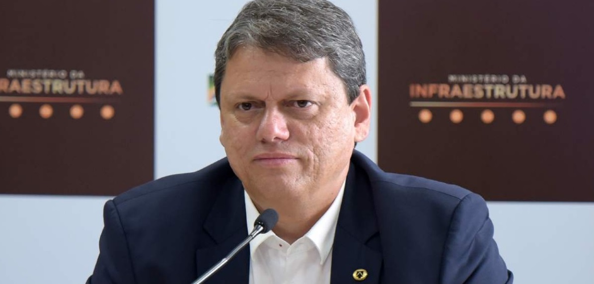 Atuação da AGU garante segurança jurídica aos projetos de infraestrutura do Governo, diz Tarcísio