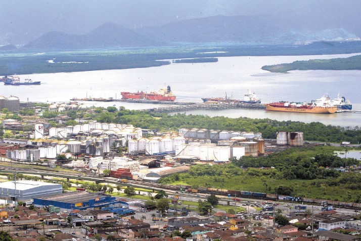 Novo acesso ferroviário é previsto em terminal