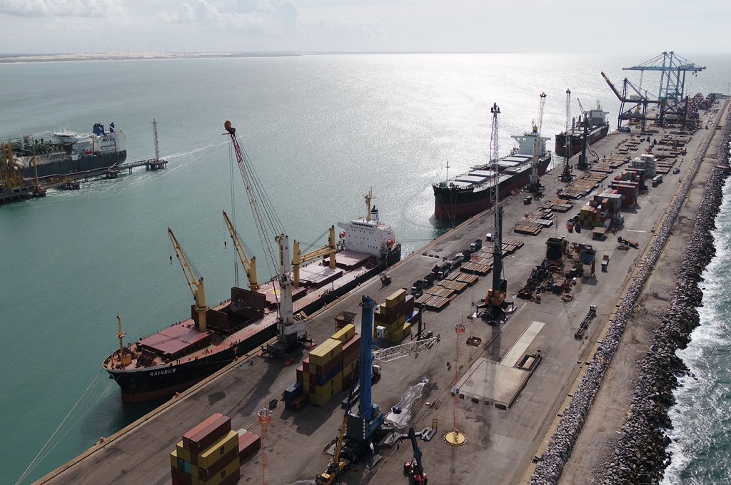 Pecém adere a compromisso do Porto de Roterdã para entrega de hidrogênio verde