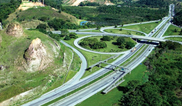 EcoRodovias vence leilão e vai investir R$ 11,3 bilhões na Rio-Valadares pelos próximos 30 anos