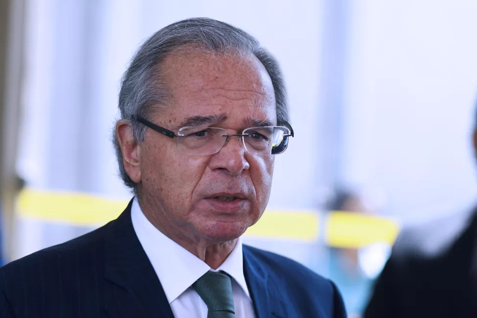 Guedes diz a site que não deu nem dará aval a mudanças no FGTS