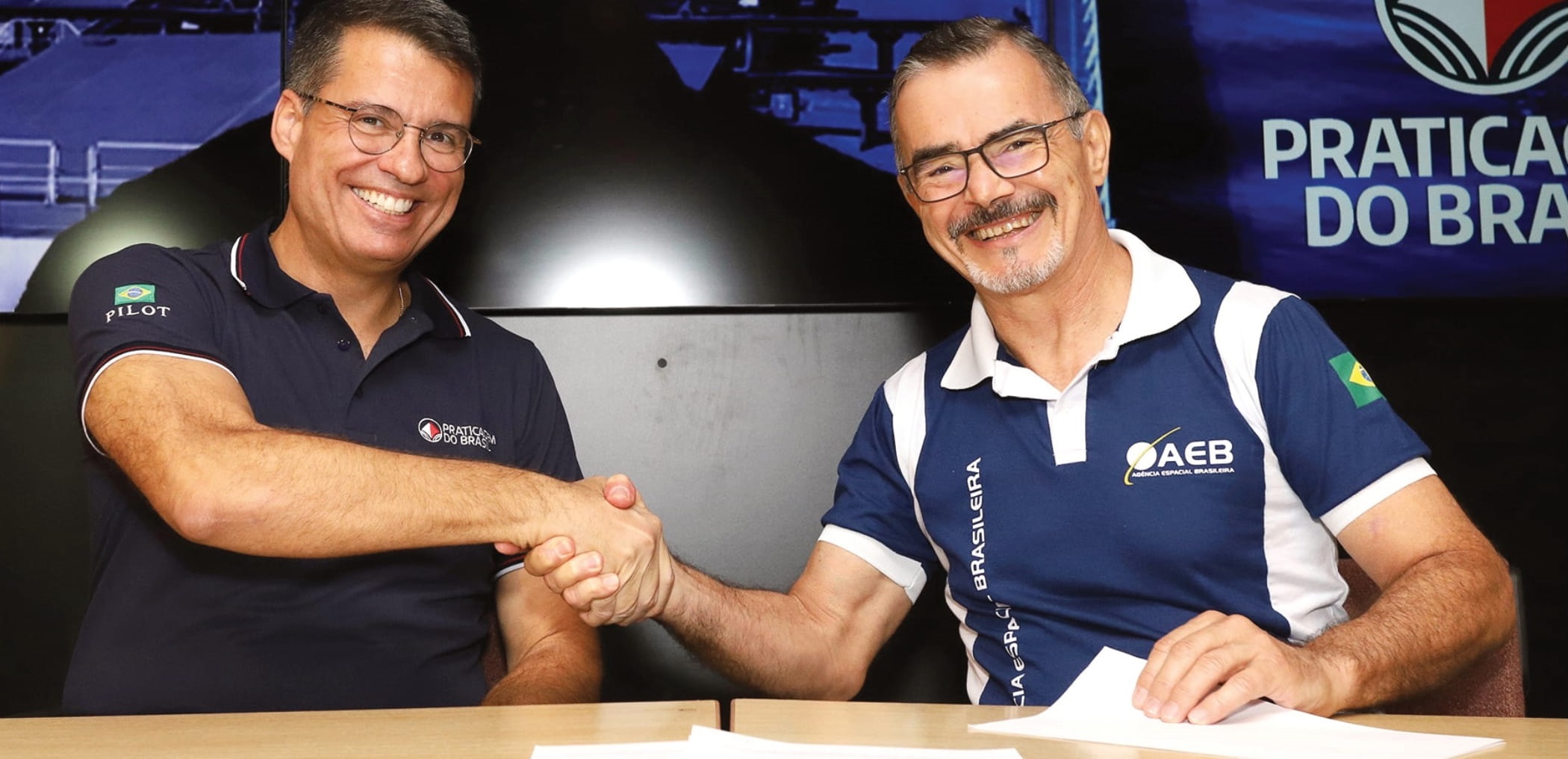 Praticagem assina convênio com a Agência Espacial Brasileira