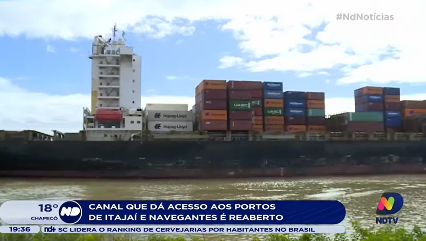 Canal que dá acesso aos portos de Itajaí e Navegantes é reaberto