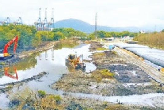 Combate a enchentes: obras avançam na entrada de Santos