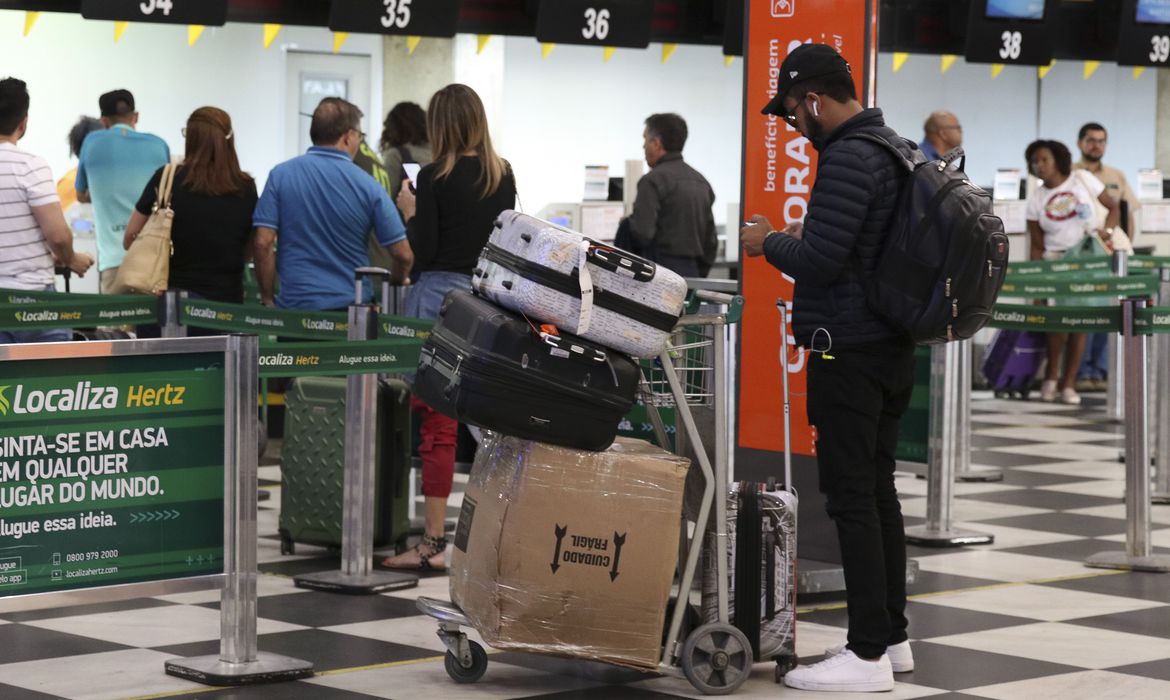 Empresas aéreas: Senado aprova gratuidade no despacho de bagagens