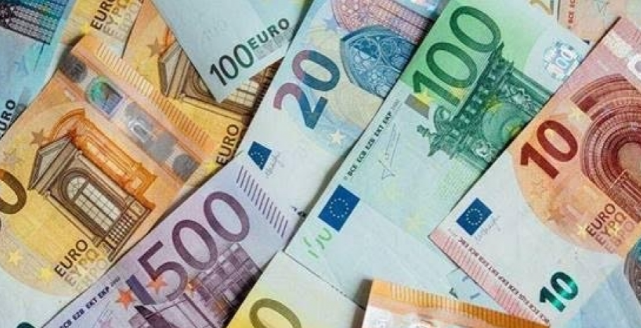 Cotação do euro se mantém próxima ao dólar pelo 3º dia seguido