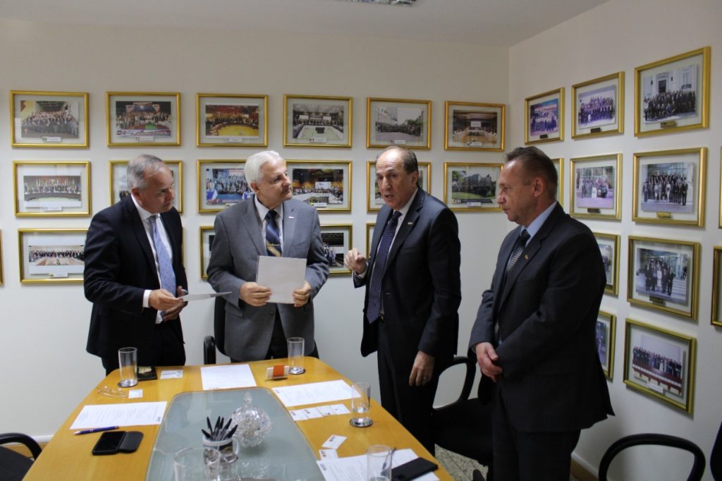 IBL promove encontro entre FAMBRAS e CIT para fomentar a Logística Halal no país