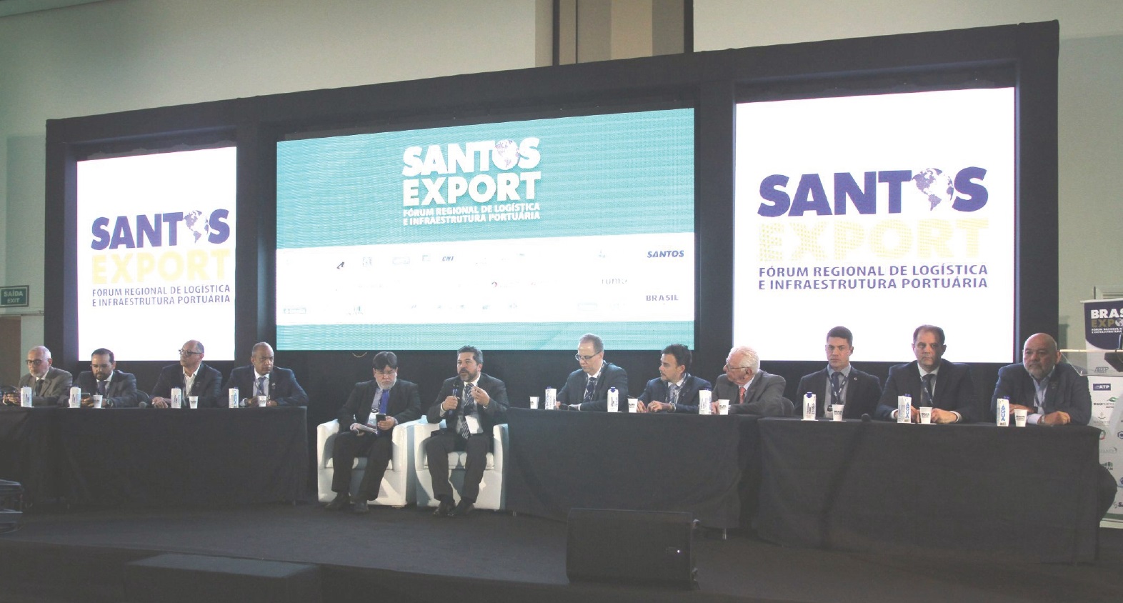 Porto de Santos do futuro depende da desestatização, afirmam autoridades