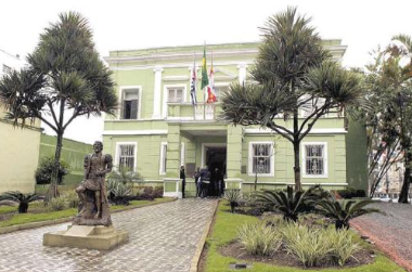 Estágios e trainees: mais de 10 mil vagas