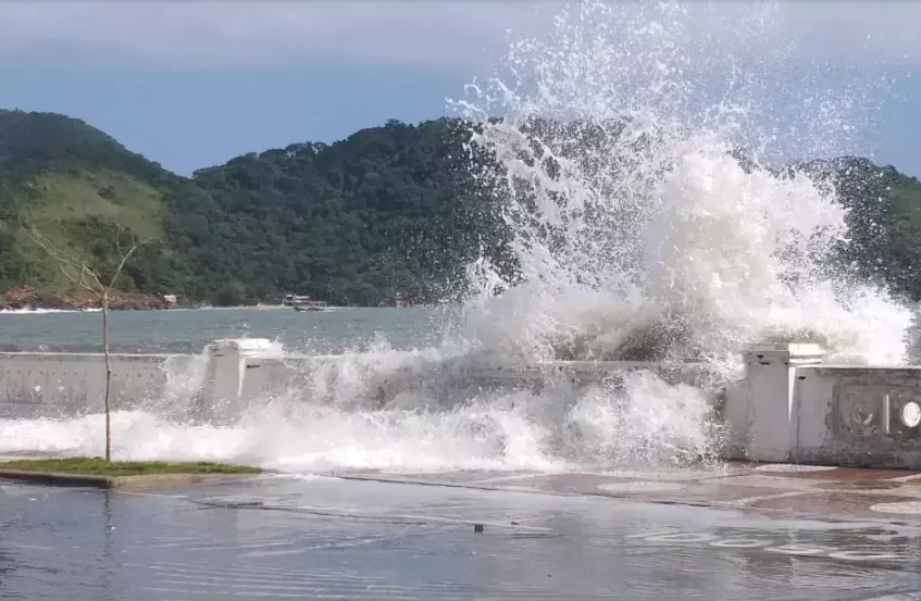 Defesa Civil alerta para baixas temperaturas e ventania forte no litoral de SP nesta quarta-feira