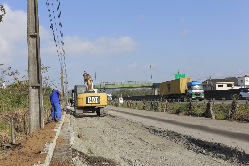 Cônego Domenico Rangoni: Obras de revitalização da marginal da rodovia avançam