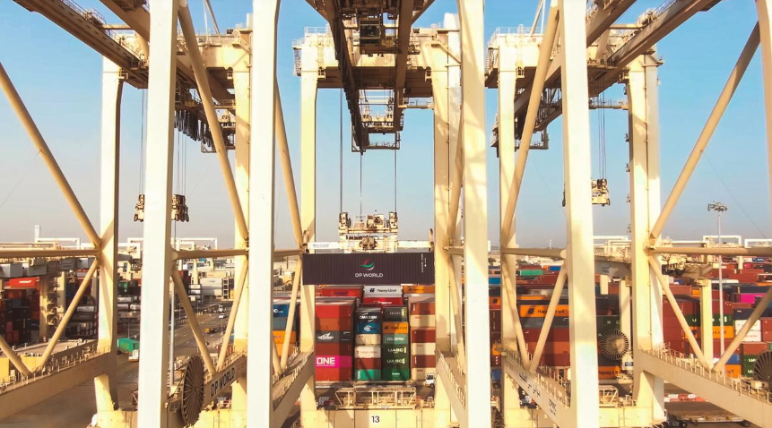 DP World prevê crescimento estável com receita superior a US$ 8 bilhões